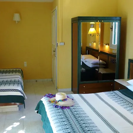 Villea Village 3* Makrýgialos